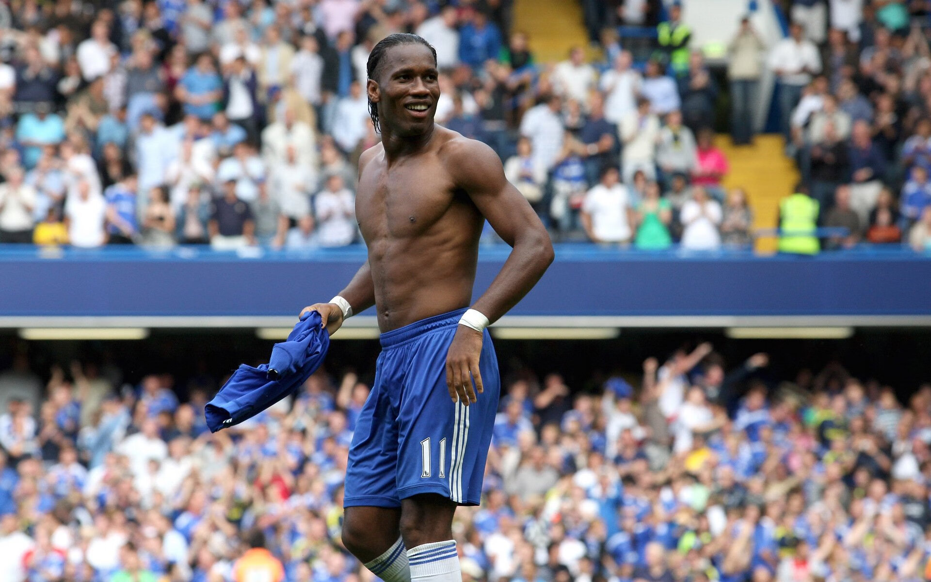 切尔西4比1逆转热刺，杰克逊帽子戏法助力新生蓝军重塑辉煌，切尔西战平热刺