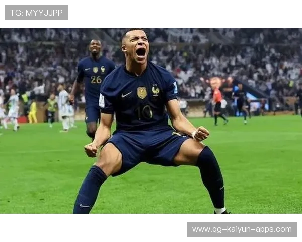 世界杯姆巴佩禁区内传球制造乌龙改写比分